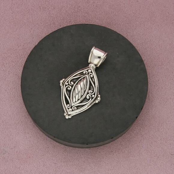 Sterling Jewelry - taxco mexico sterling silver vintage scroll marquise shape pendant
